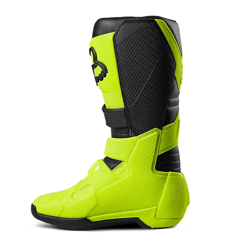 COMP BOOT - A durable and stylish boot designed for comfort and reliability in various terrains.