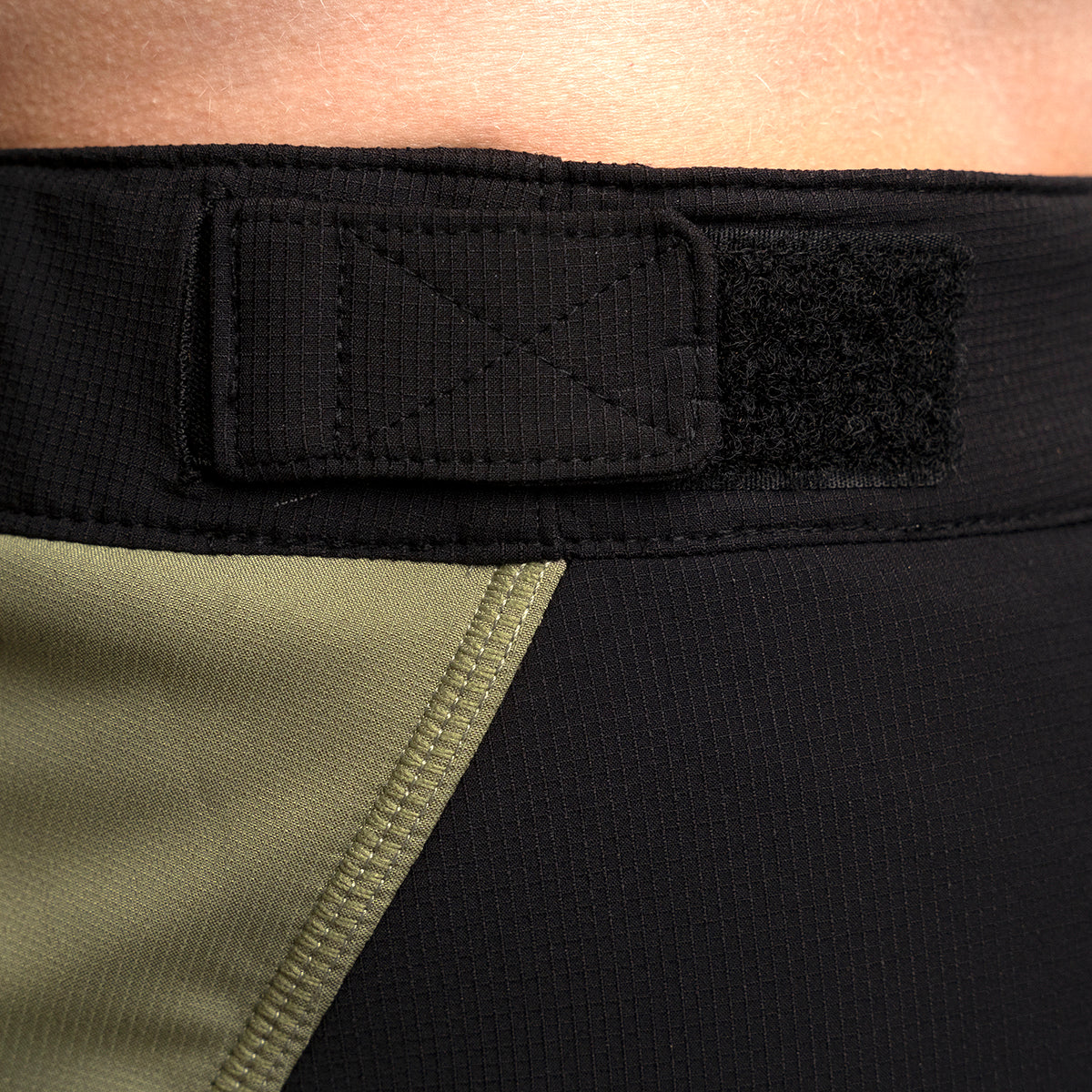 Crossline 2.0 Short - Dust Olive