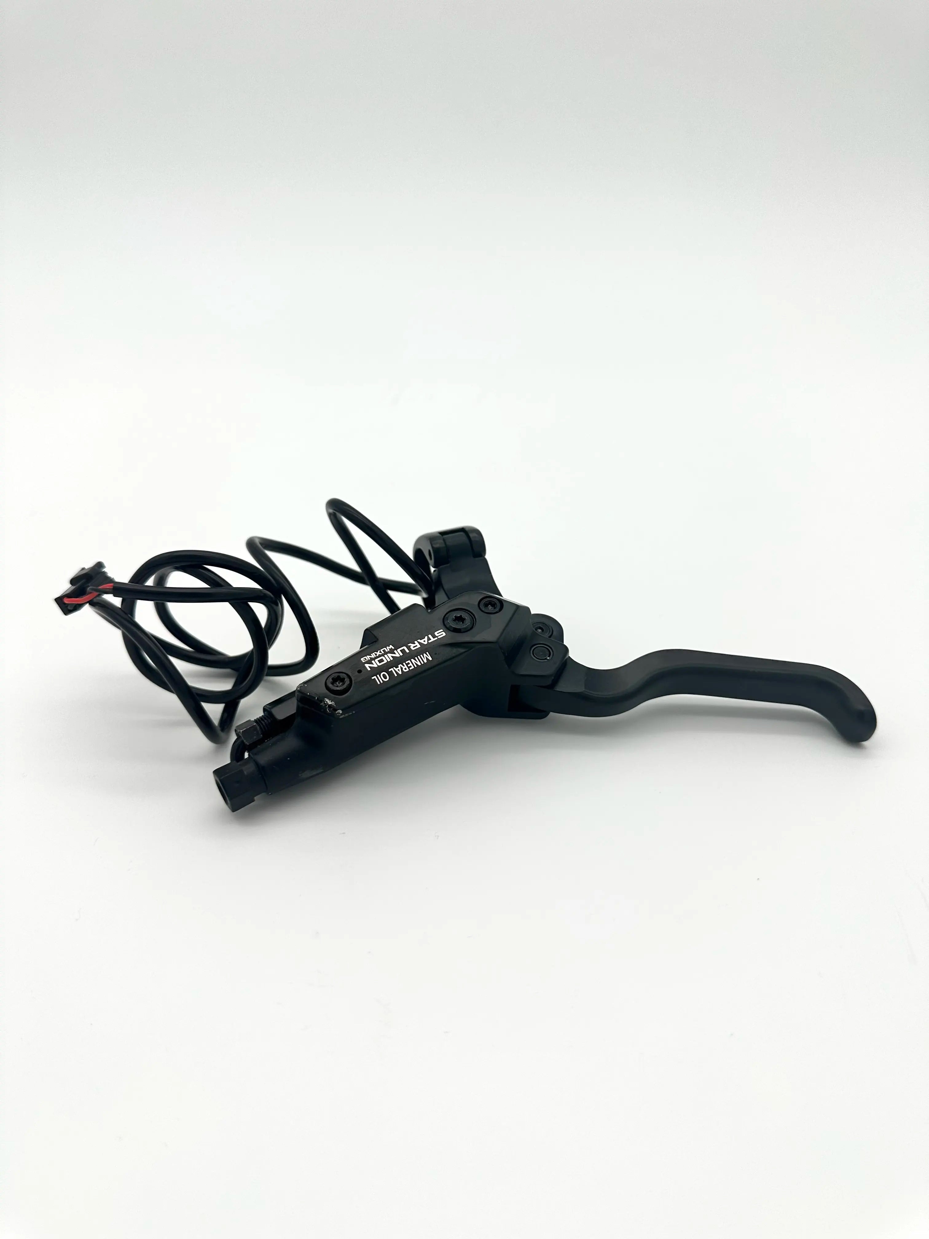 Rear Brake Master Cylinder Duo 18” and 20” Blitz