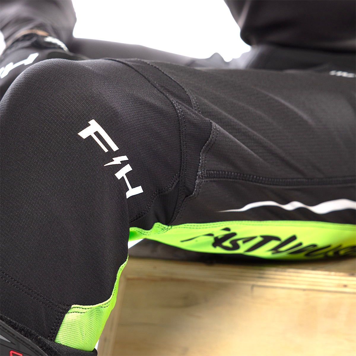 Elrod Nitro Pant - Black Neon