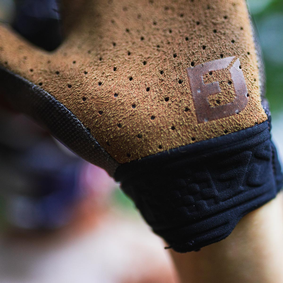 Emil Johansson Signature Blitz Glove