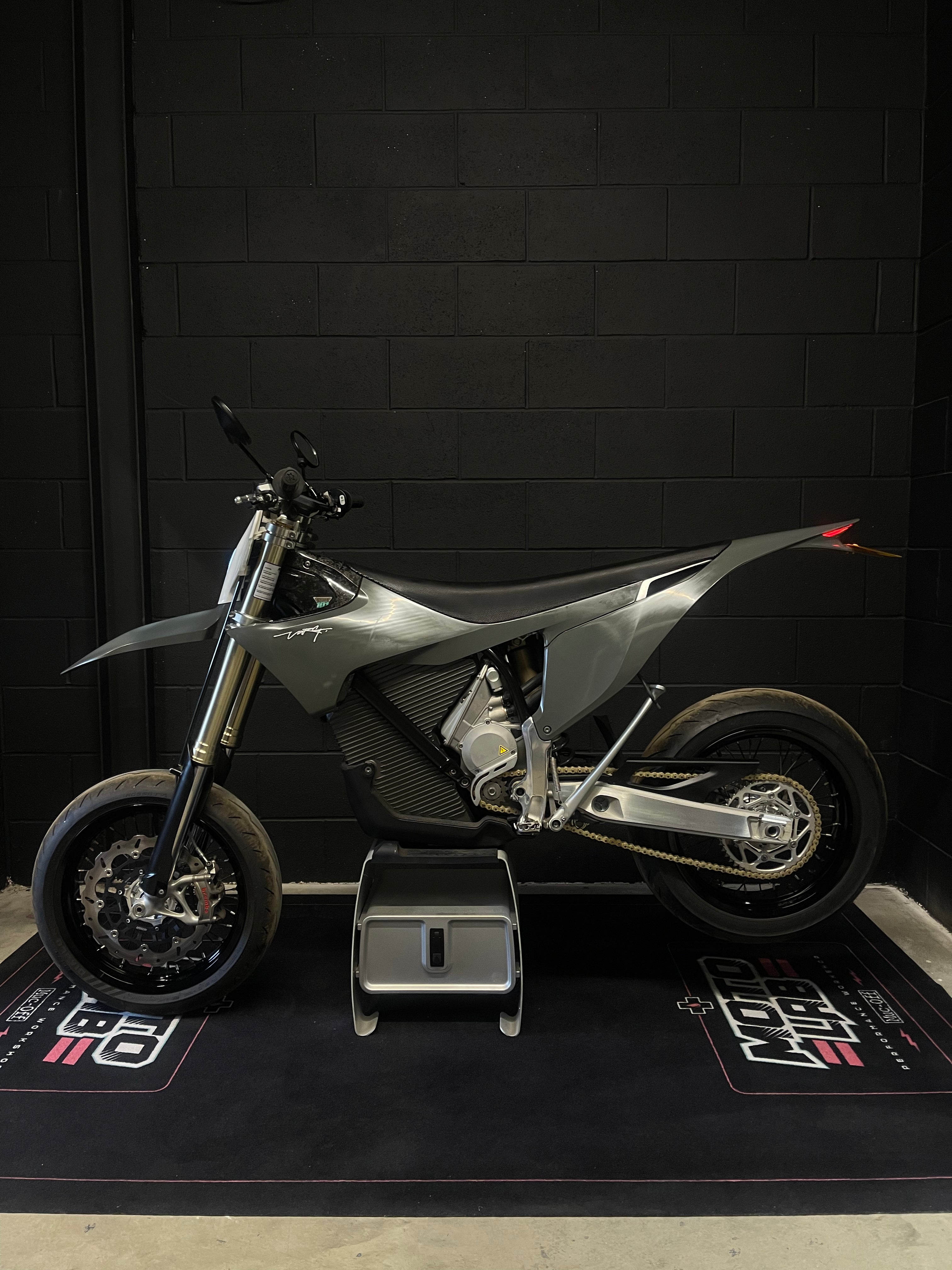 X DEMO - Stark Varg SM 80HP
