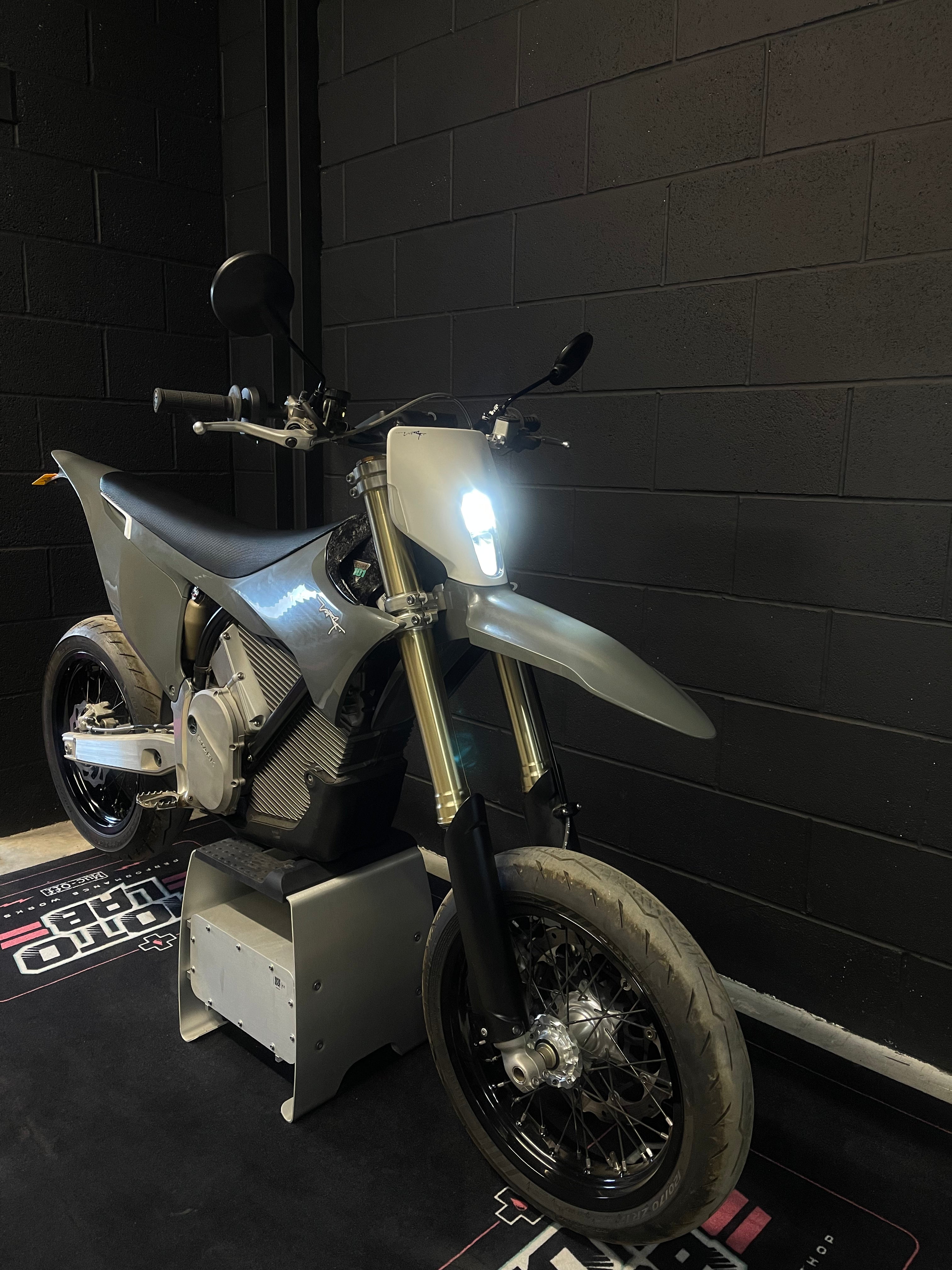 X DEMO - Stark Varg SM 80HP