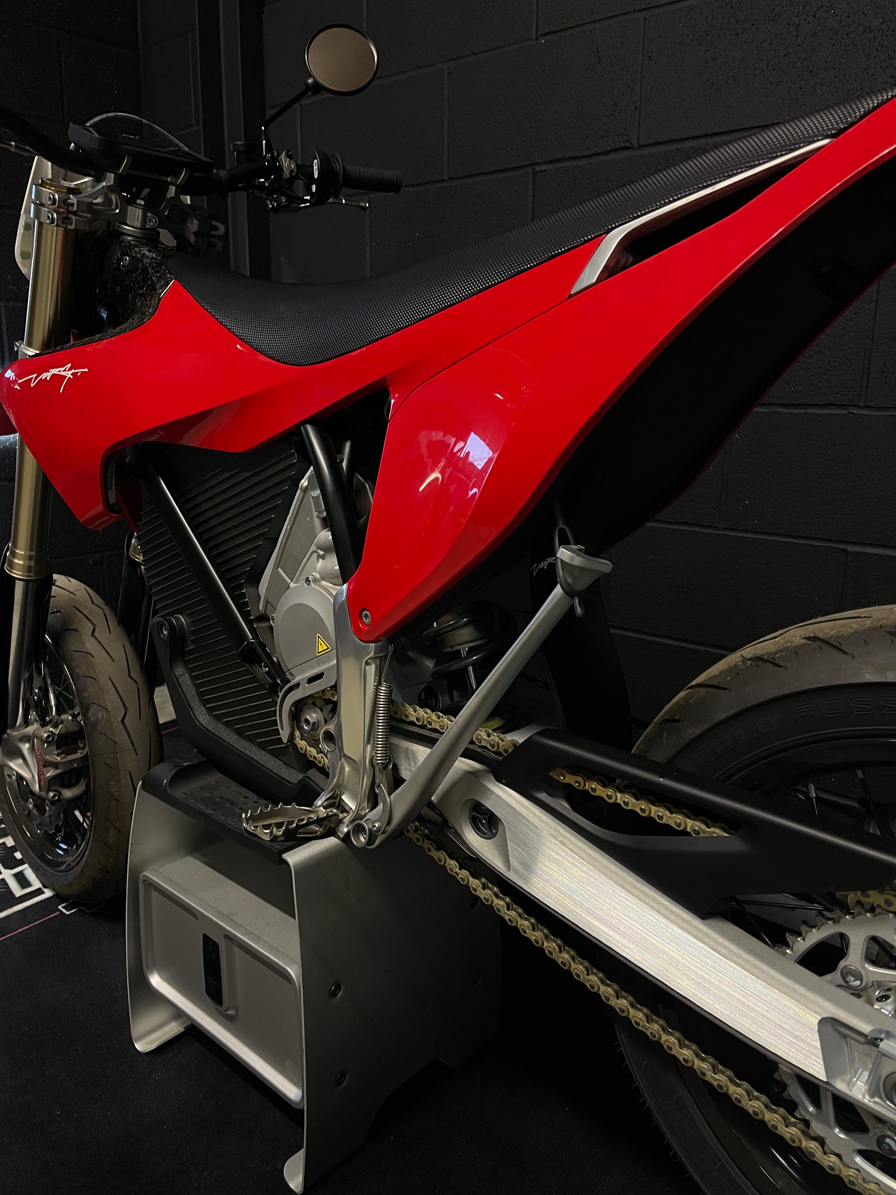 X DEMO - Stark Varg SM 80HP