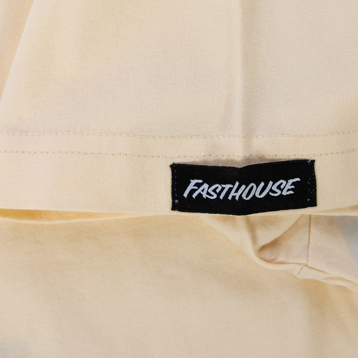 Pursuit Tee - Natural