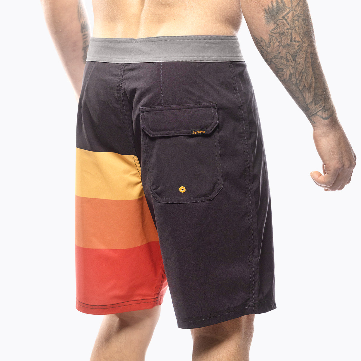 Utopia 19" Boardshort - Black/Vintage Gold