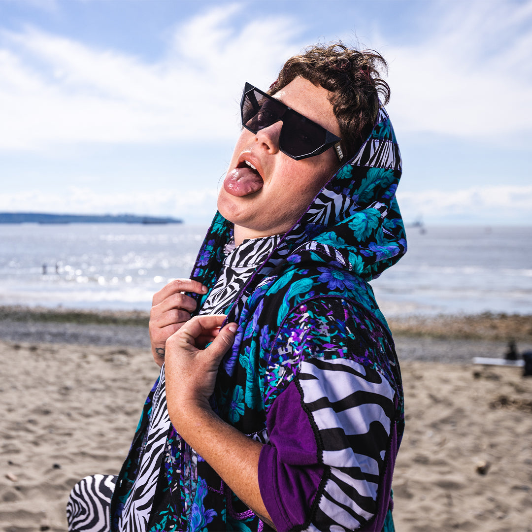 / Smoke | Person wearing The Onyx Showroom from Pit Viper Sunglasses