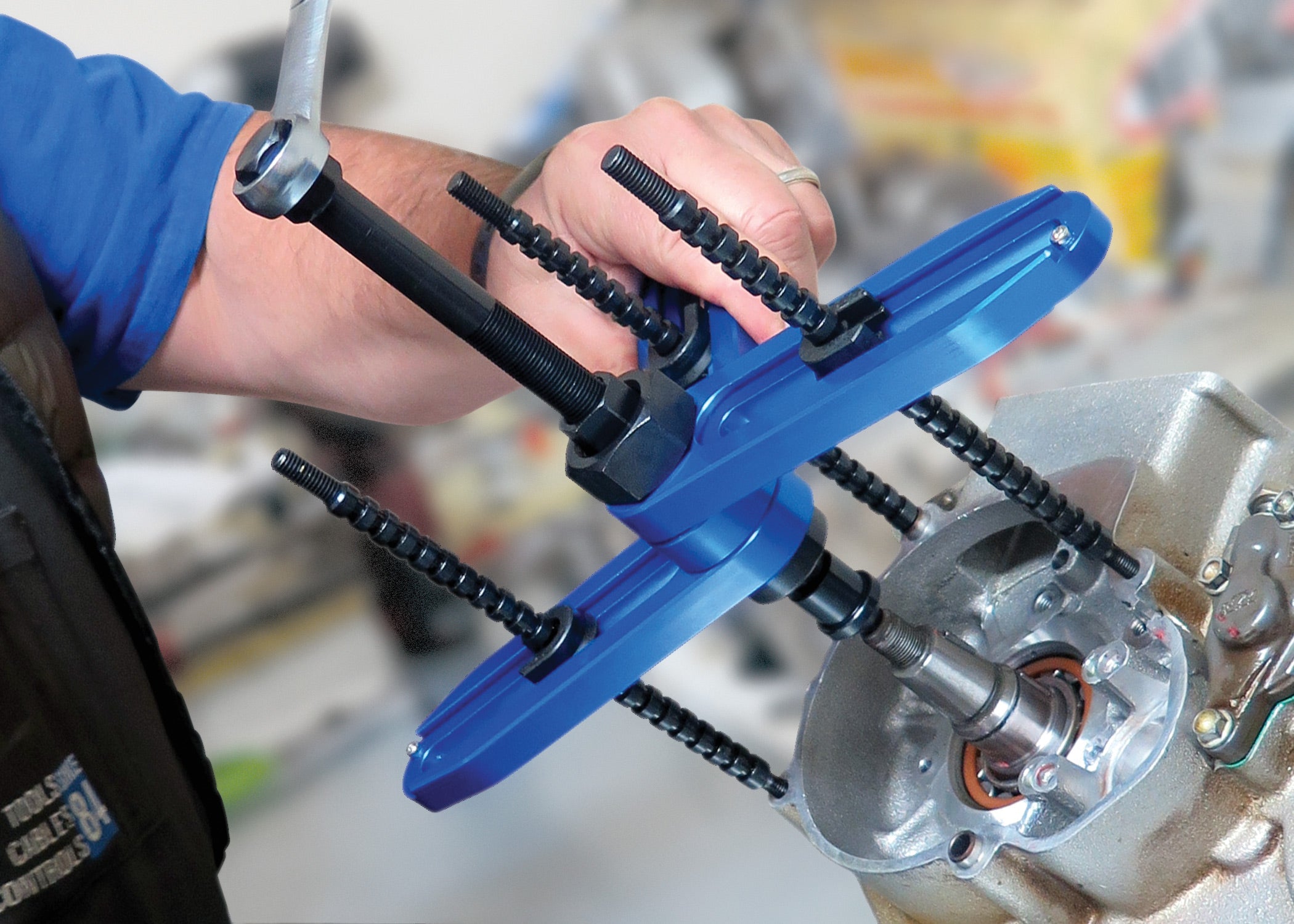 Crank case splitter V2 quick action Engine Service