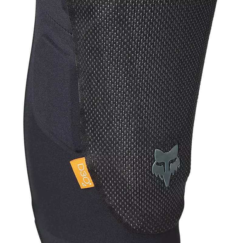 LAUNCH ELITE KNEE GUARD - Protective knee guard designed for extreme sports, featuring adjustable straps and durable materials.