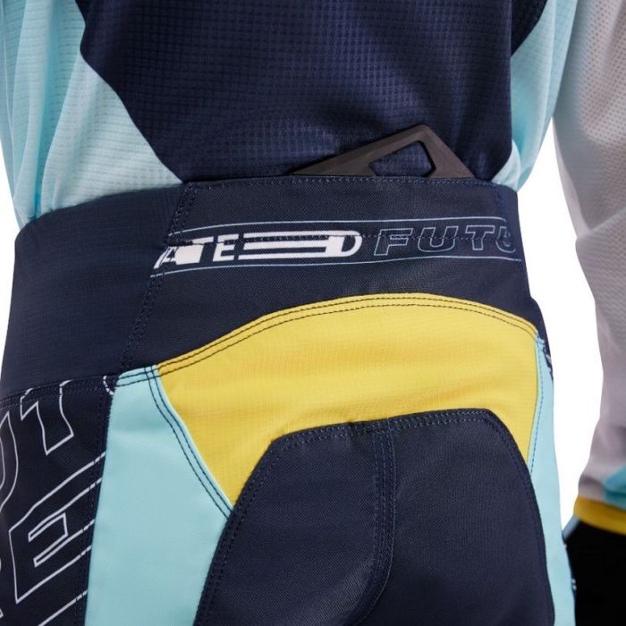 Youth 180 Elevated Pants - Light Blue