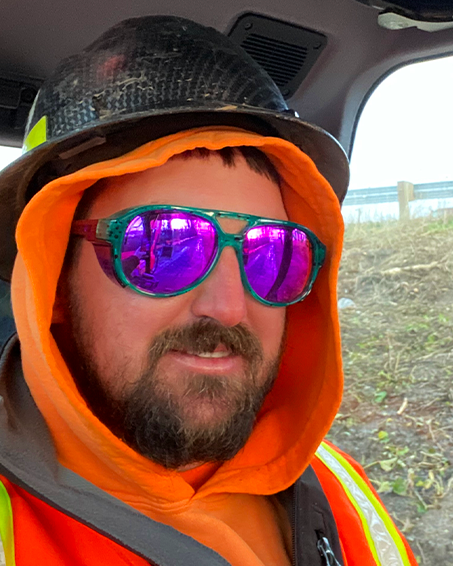 lifestyle - construction dude with 6 to midnight