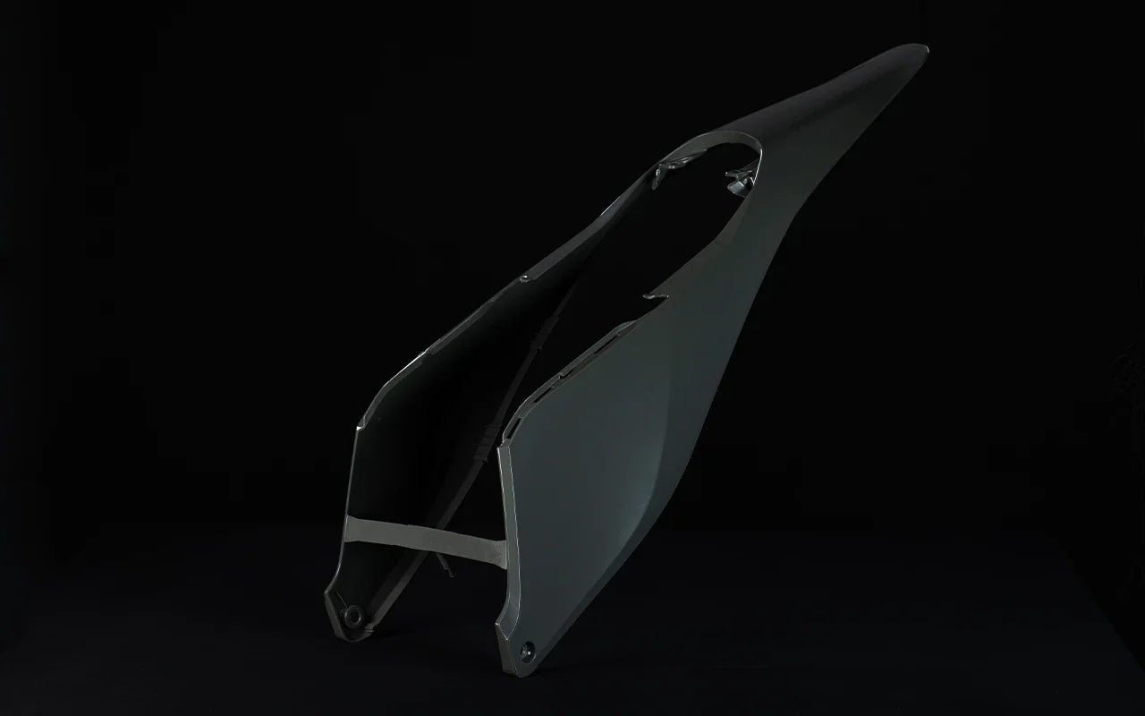 Rear spoiler