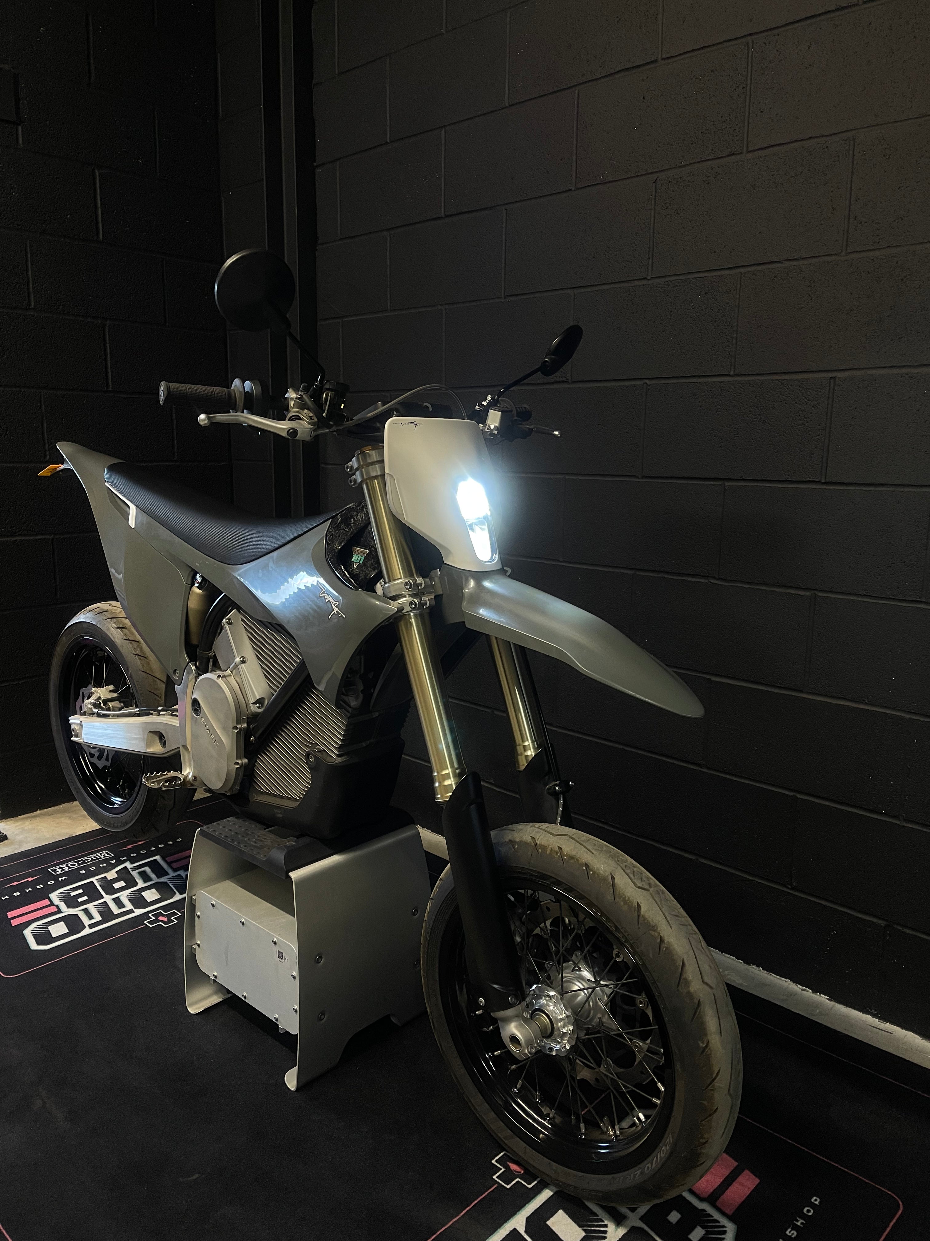 X DEMO - Stark Varg SM 80HP