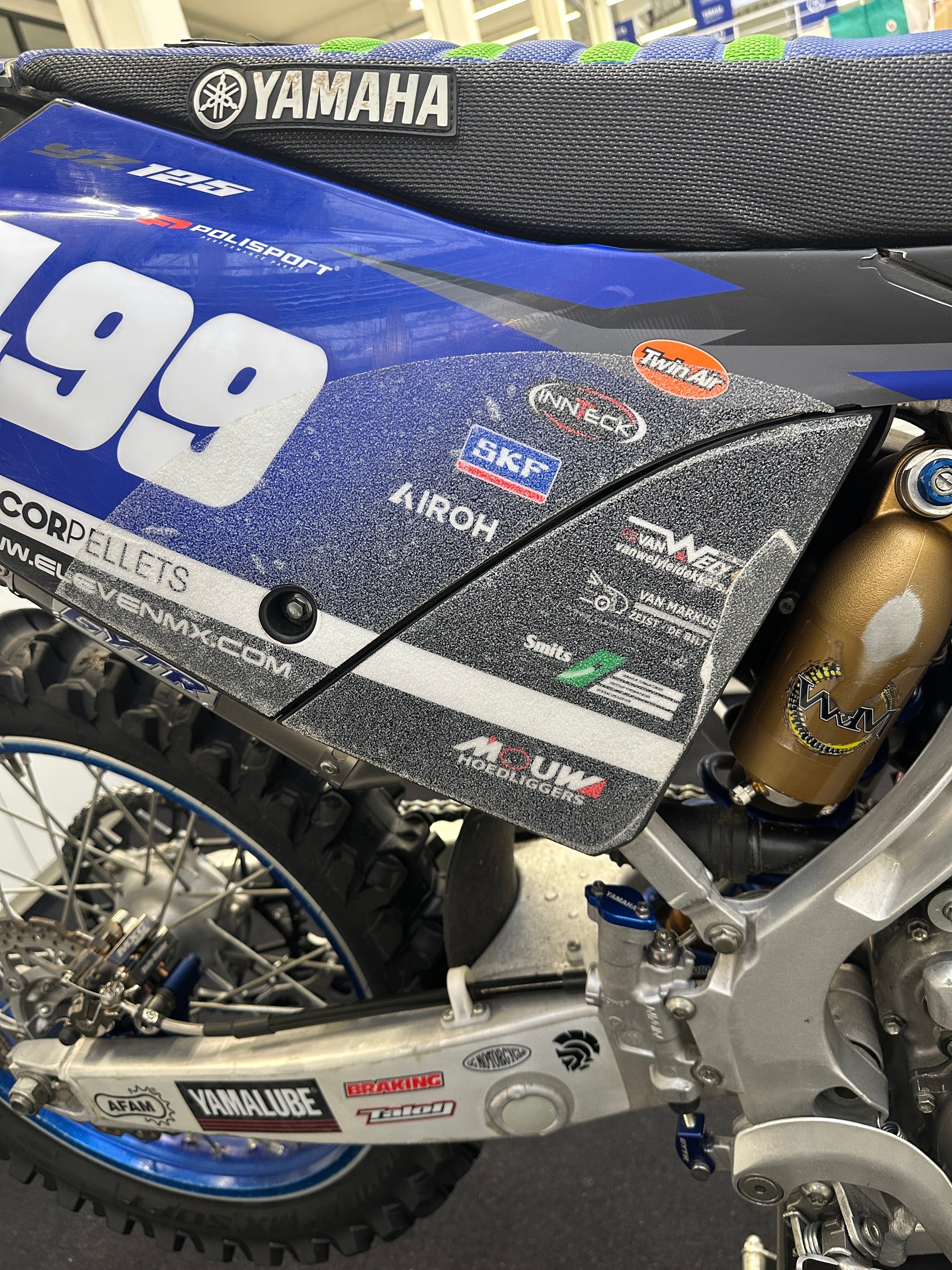 TvE HONDA NR PLATE GRIP