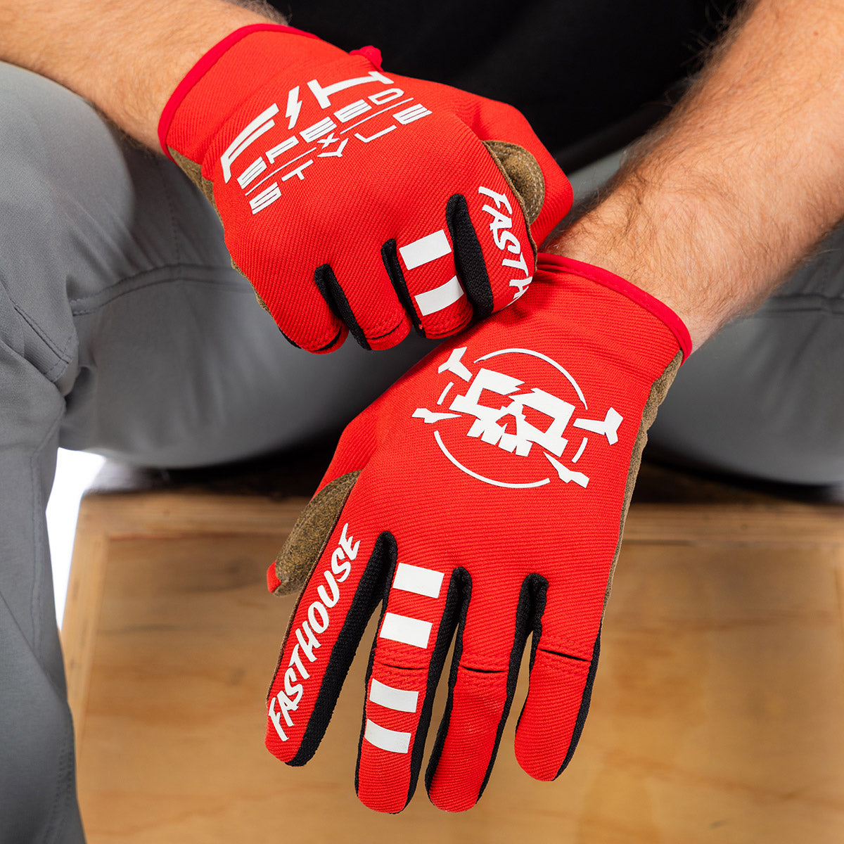 Impakt Utopia Glove - Red