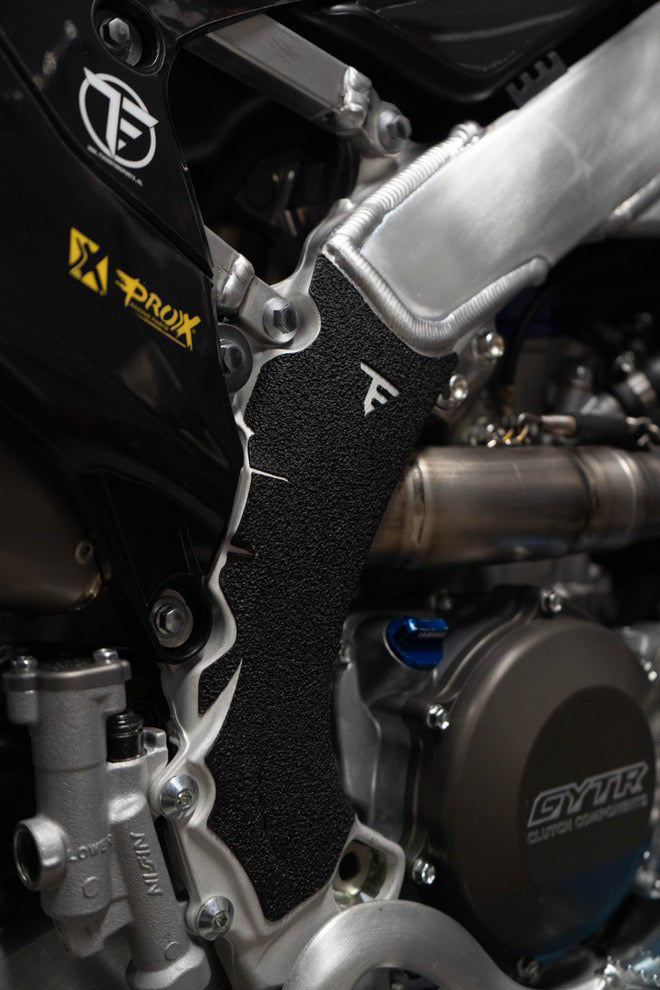 TvE TM FRAME GRIP