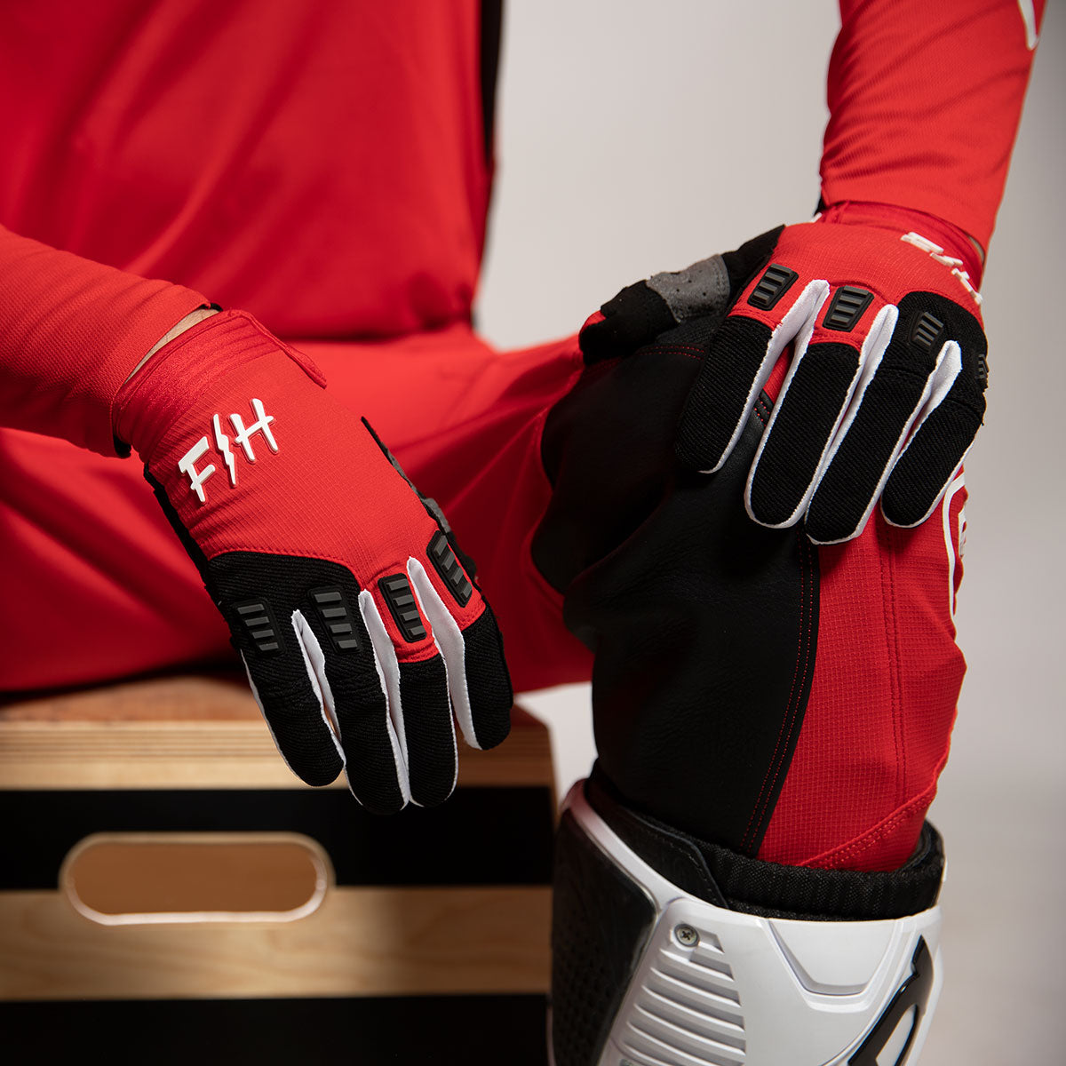 Fasthouse - Bronx Glove - Red/Black