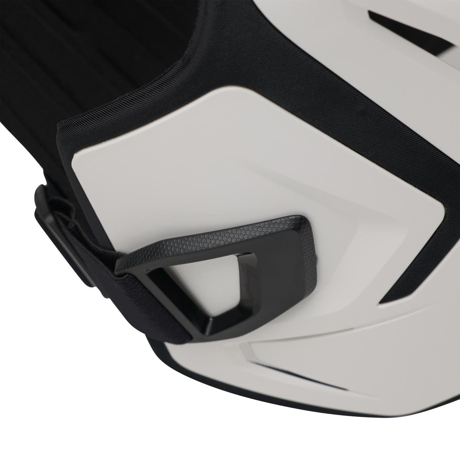 R3 - WHITE
