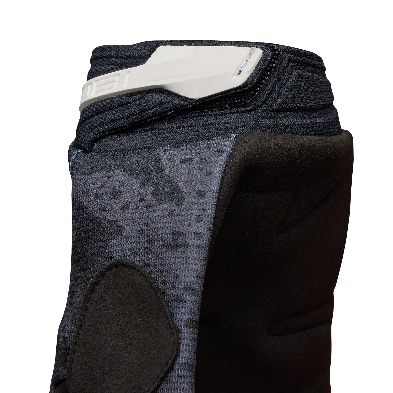 180 BNKR GLOVE - BLACK CAMO