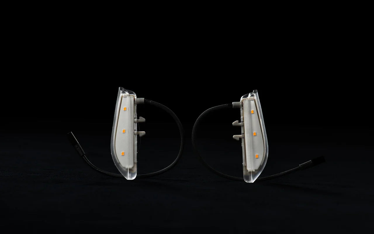 Front integrated indicator