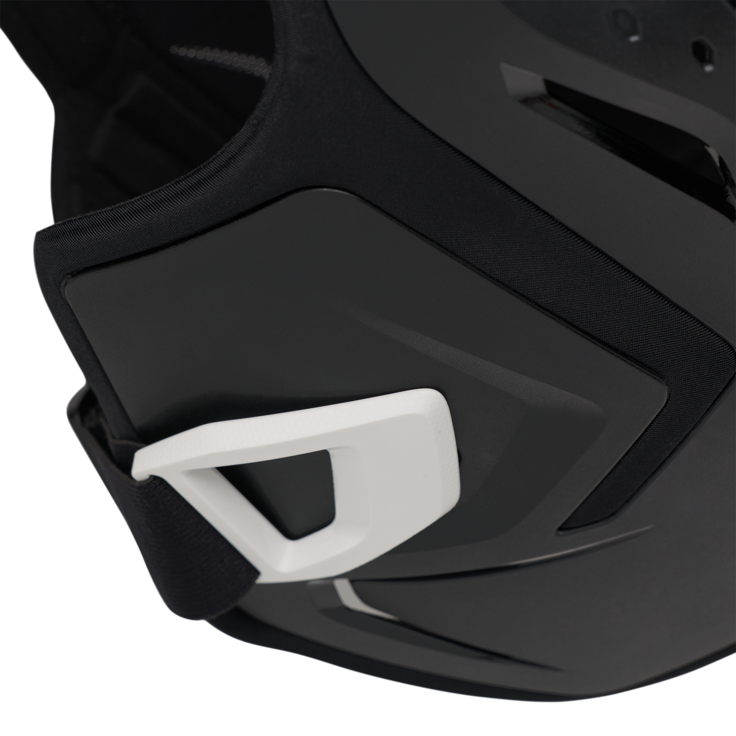R3 - BLACK