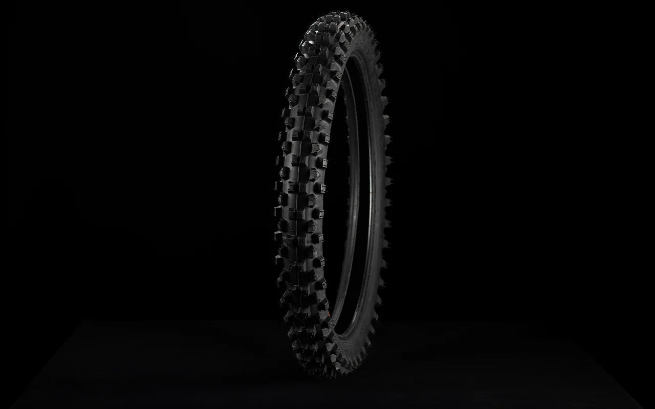 Front tire Metzeler medium 90/90-21