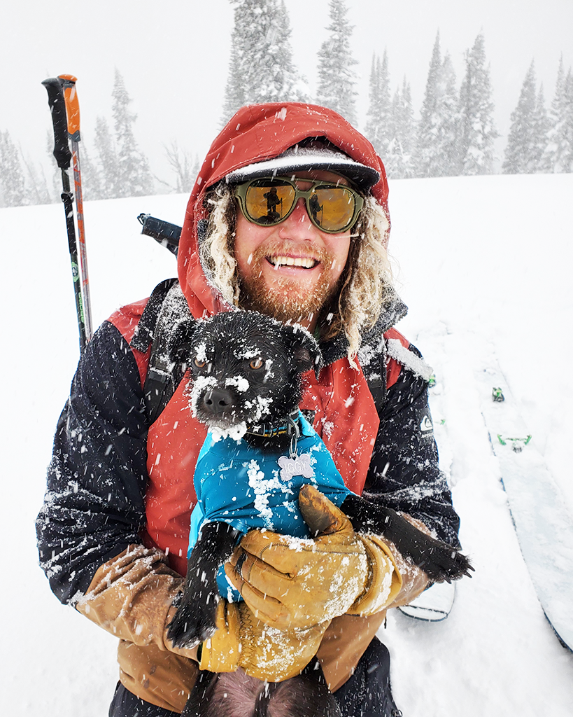 Lifestyle - oorah photochromic skier with dog