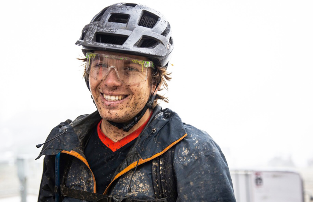Lifestyle - dirty mountain biker