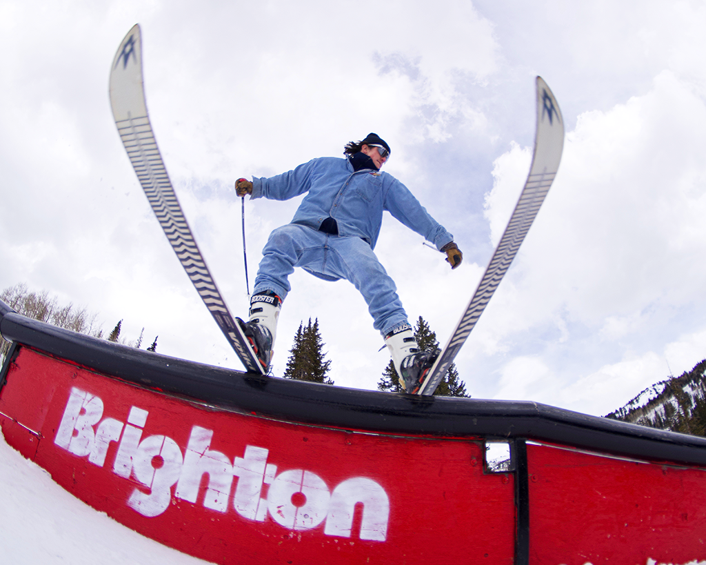 Lifestyle - thomas skiing in jeans pit viper