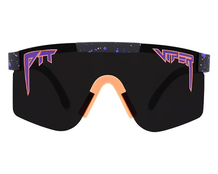Man wearing The Naples Polarized sunglasses on a sunny day